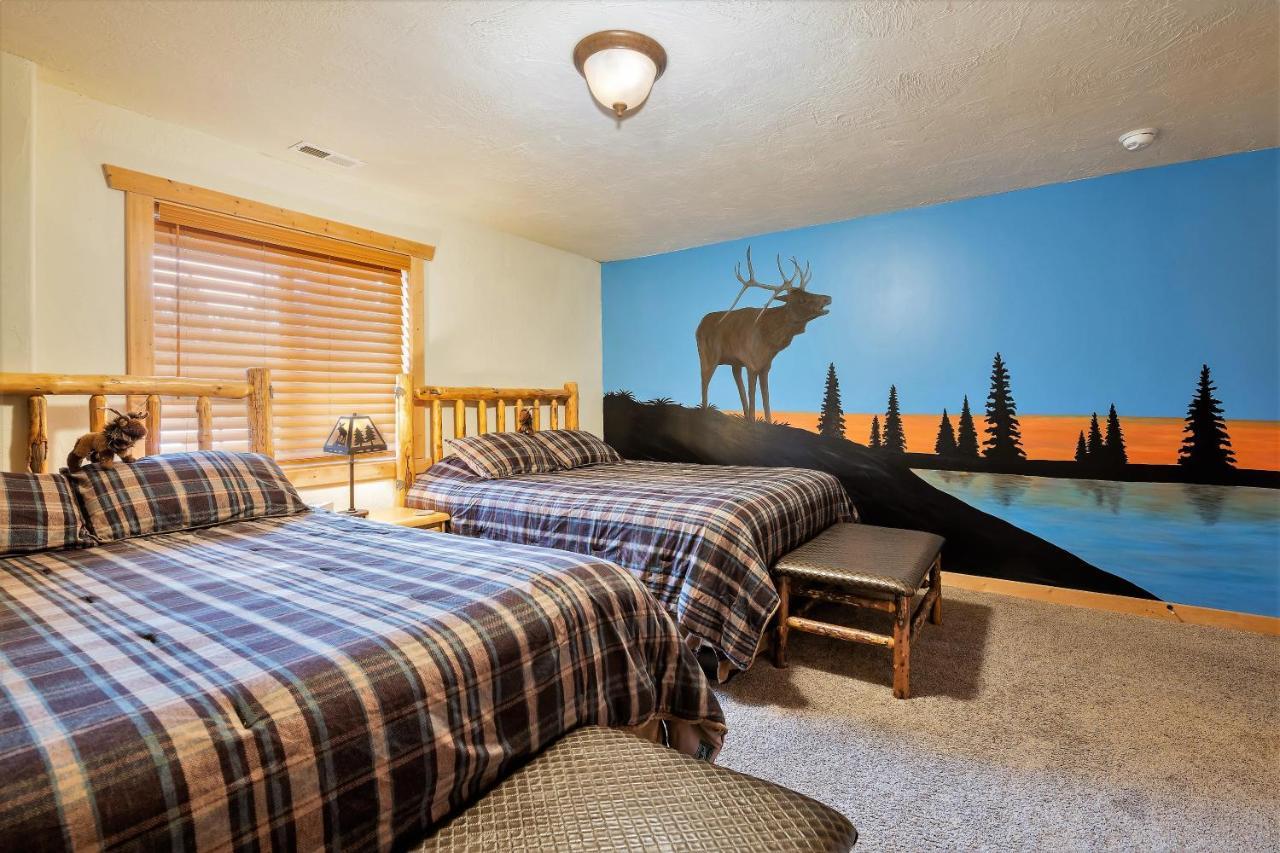 The Hideaway Lodge Island Park