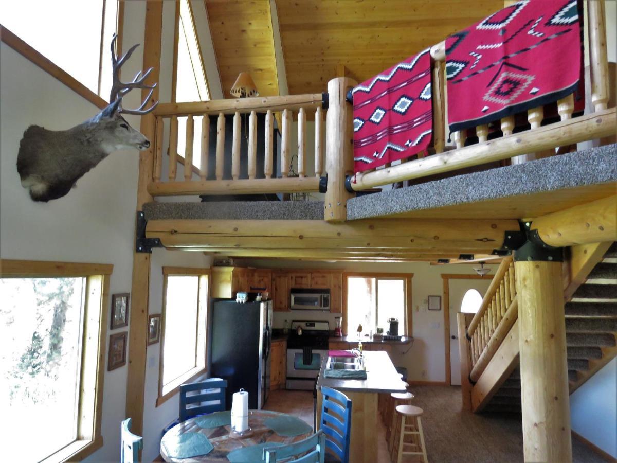 The Hideaway Lodge
