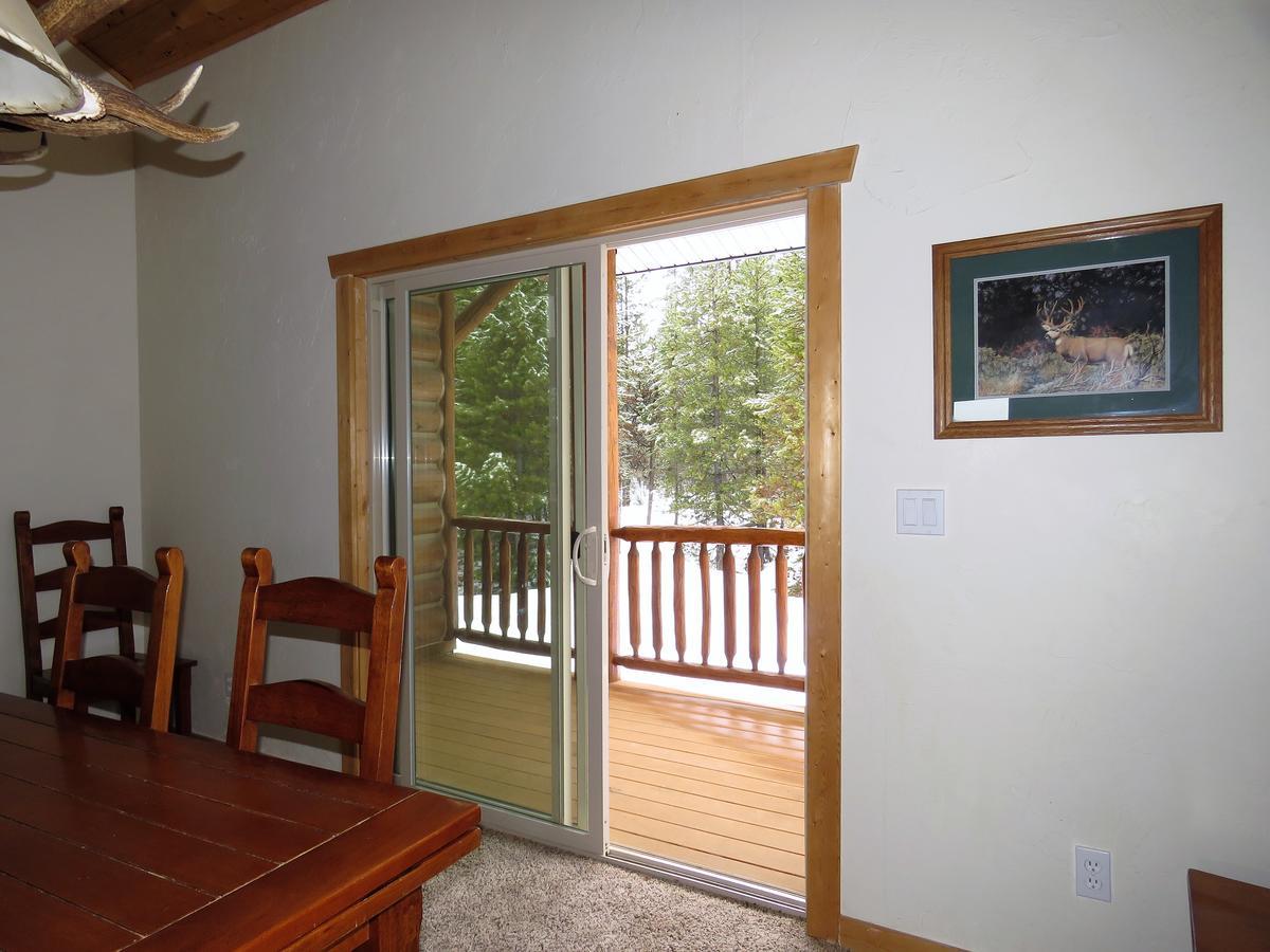 The Hideaway Lodge *