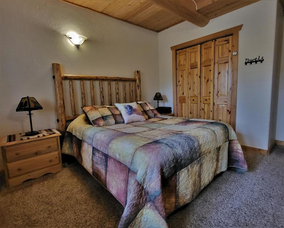 The Hideaway Lodge